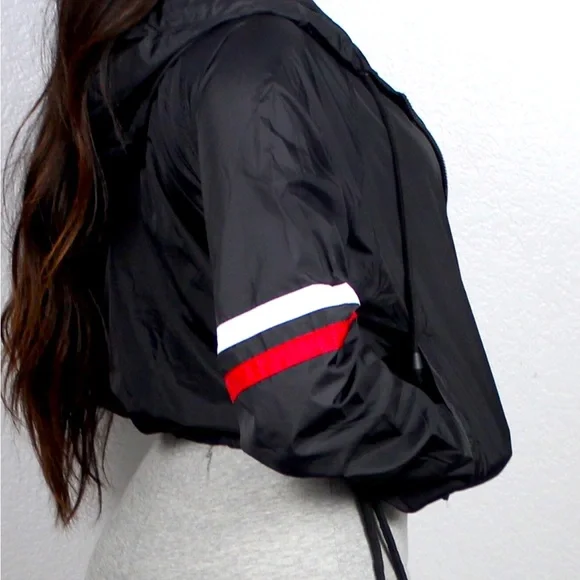 Lightweight Black Crop Jacket - Picture 2 of 2